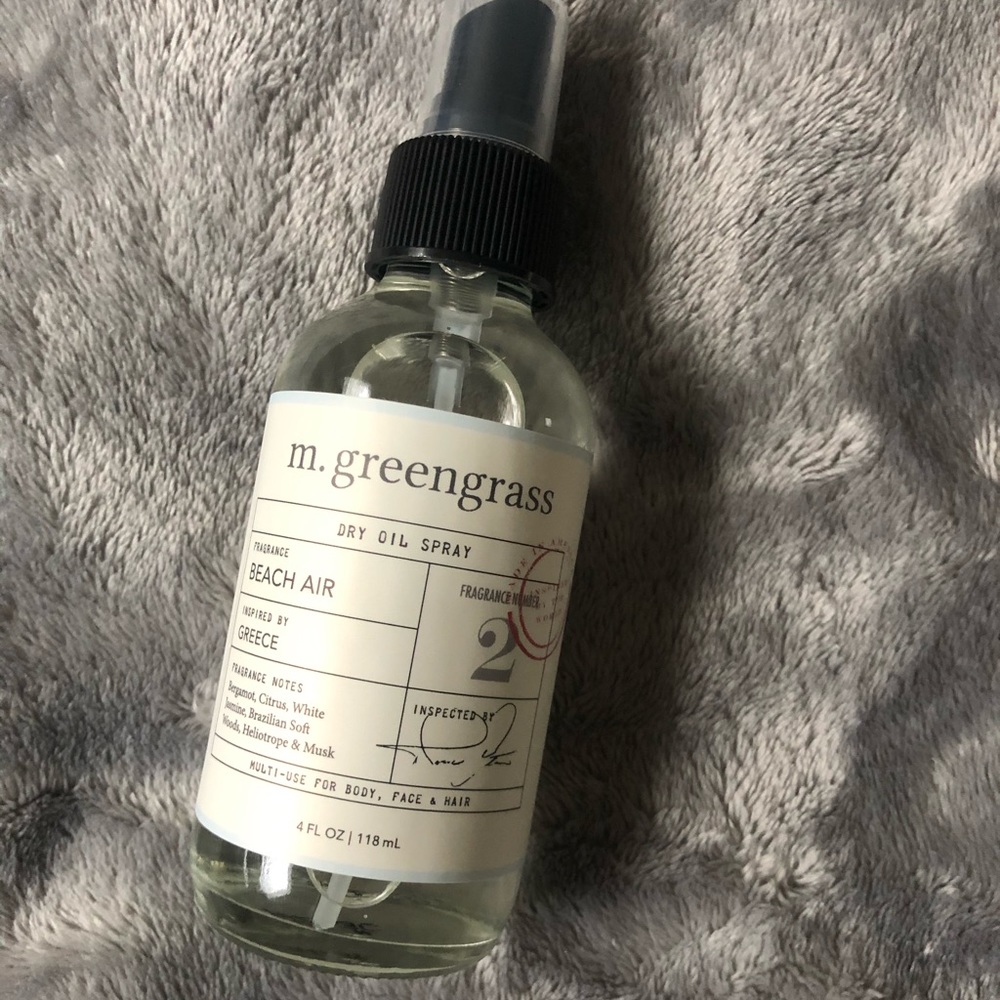 Dry oil spray
